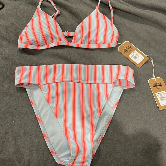BRAND NEW Billabong Bikini - Picture 5 of 5